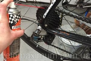 Догляд за велосипедом або чищення, мийка та змащування велосипеда